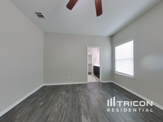Building Photo - 8038 Villa Lago Ln