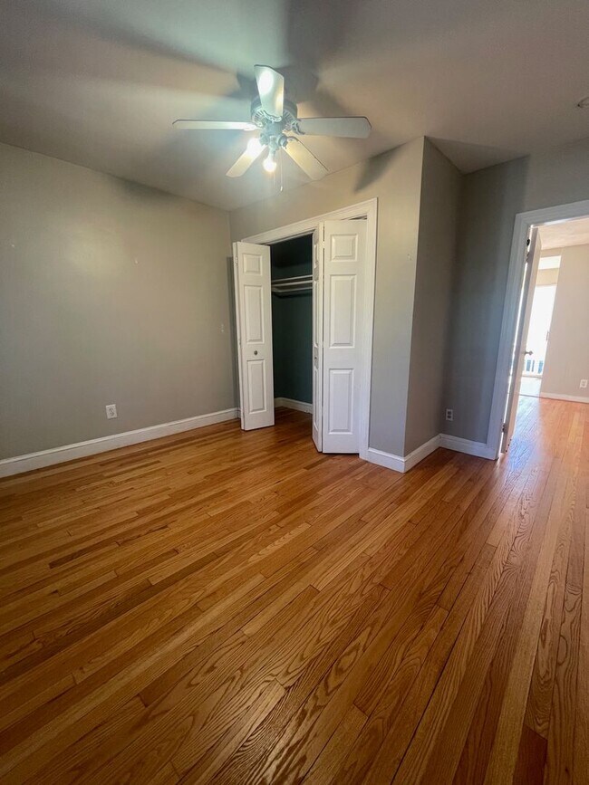 Building Photo - 296-298 Hurley Street