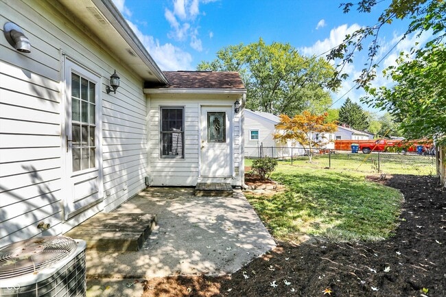 Building Photo - 11055 Ruckle St