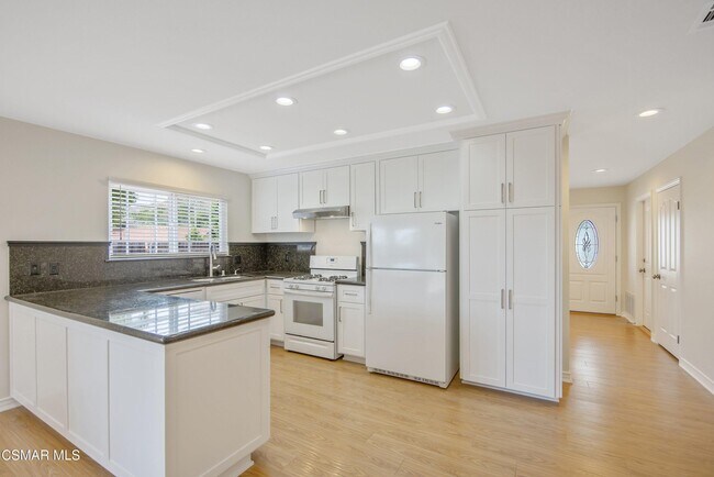 Building Photo - 3436 Indian Mesa Dr