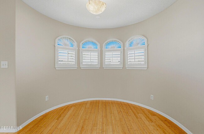 Building Photo - 6398 Franklin Summit Drive