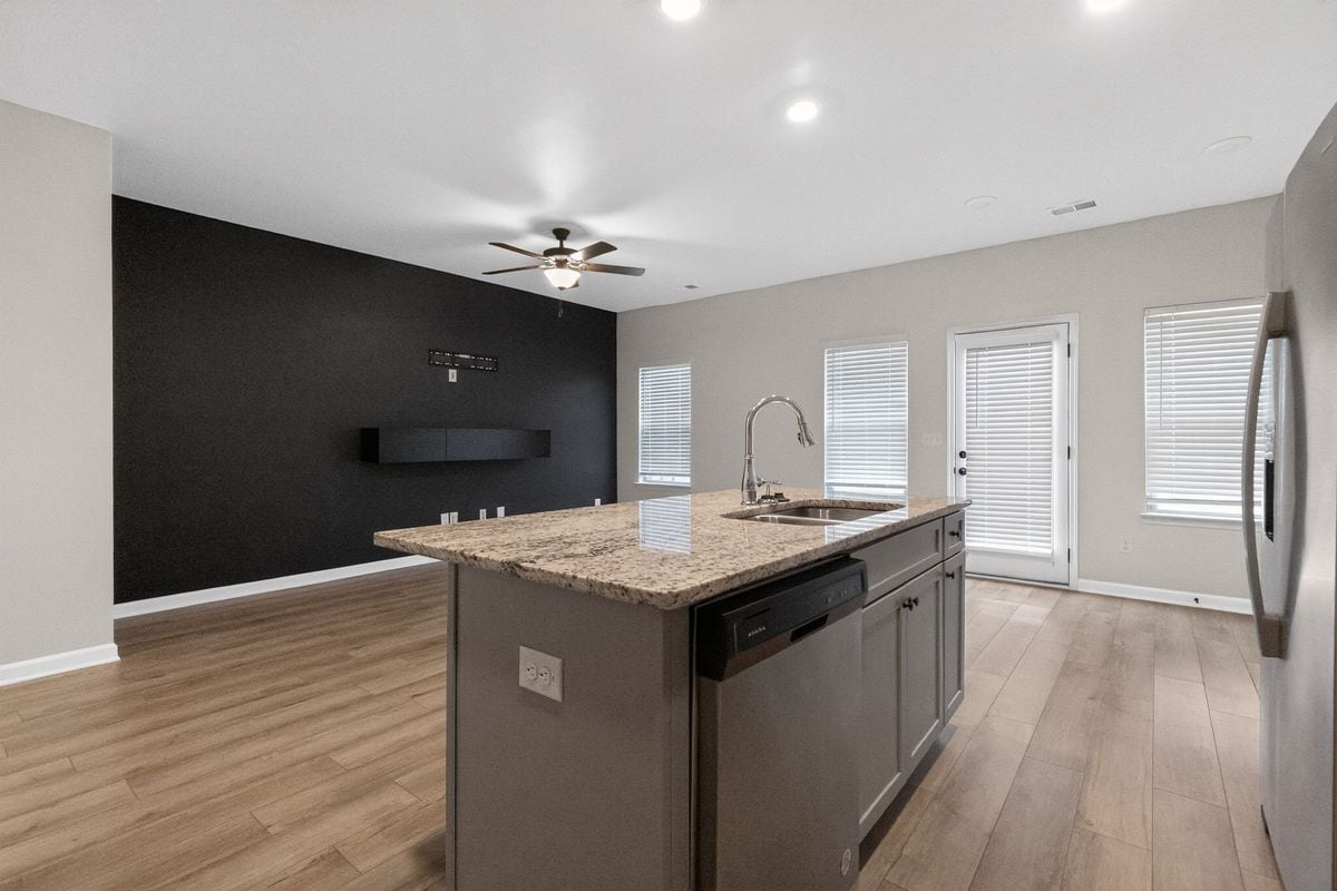 Building Photo - 7151 Chara Ln