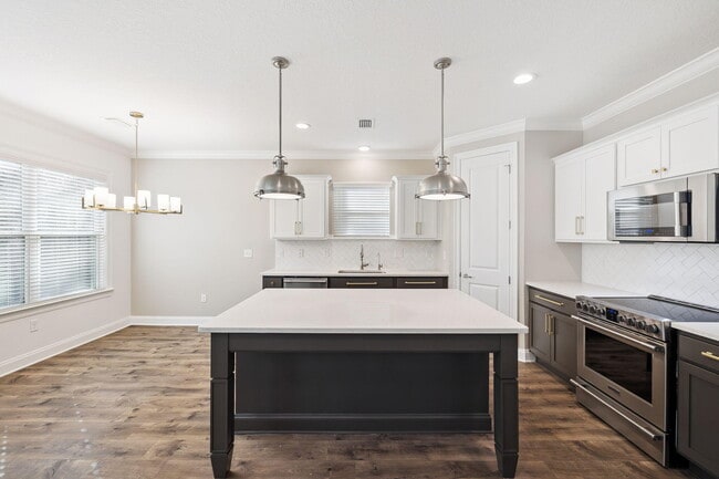 Building Photo - 65 Laurel Oaks Dr