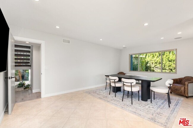 Building Photo - 2526 Cordelia Rd