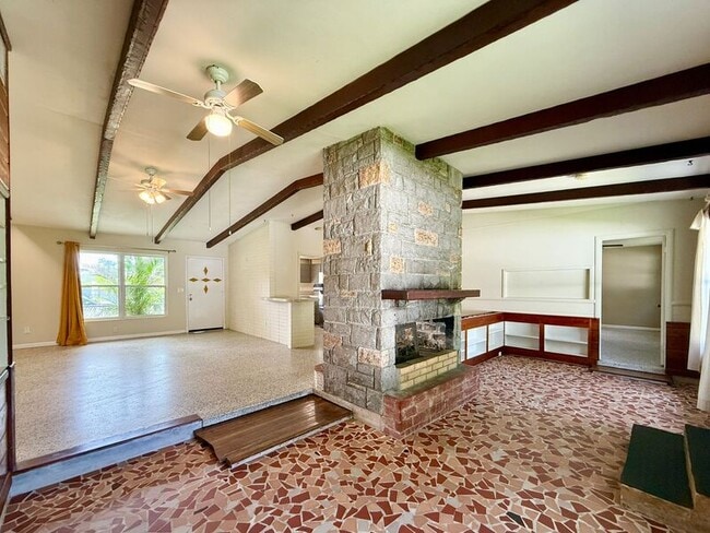 Building Photo - 1501 Carlos Ave