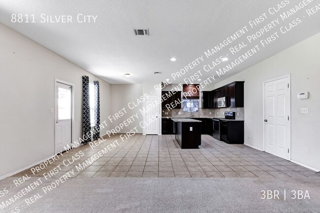 Building Photo - 8811 Silver City