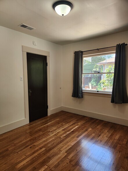 Building Photo - 612 Coronado Ave