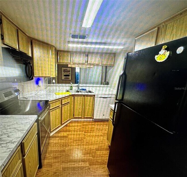 Building Photo - 14736 Norwood Oaks Dr