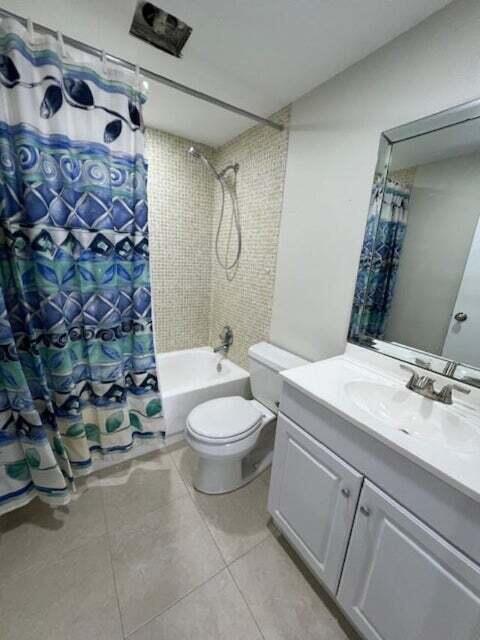 Building Photo - 22795 SW 66th Ave