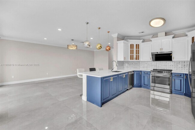 Building Photo - 15891 NW 15th Ct