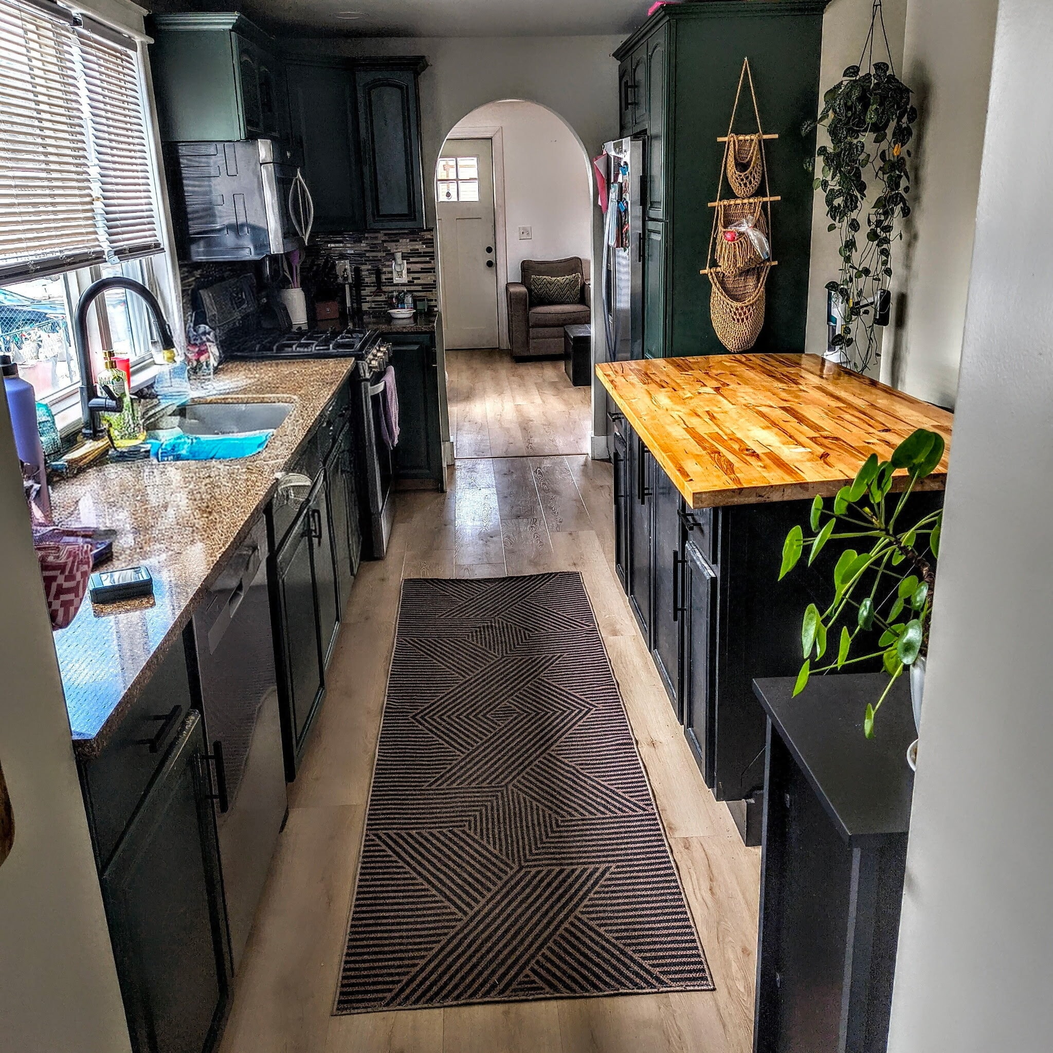 Building Photo - 441 Bartlett St