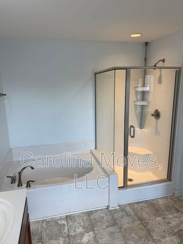 Building Photo - 123 Dunnsmore Dr