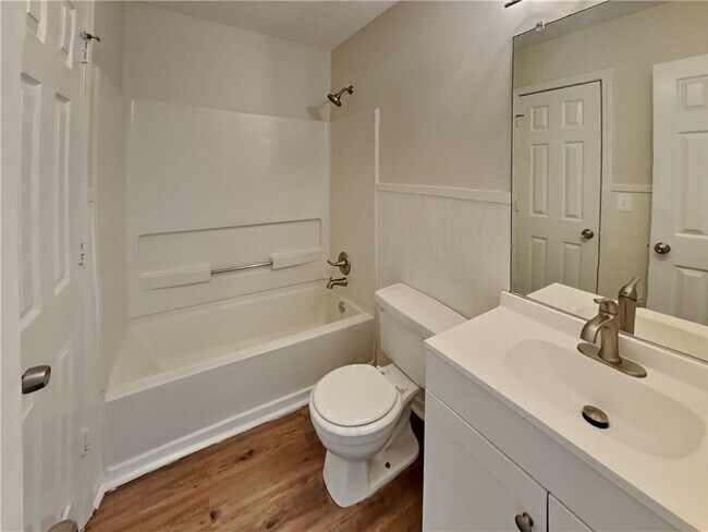 Building Photo - 107 Bridge View Dr