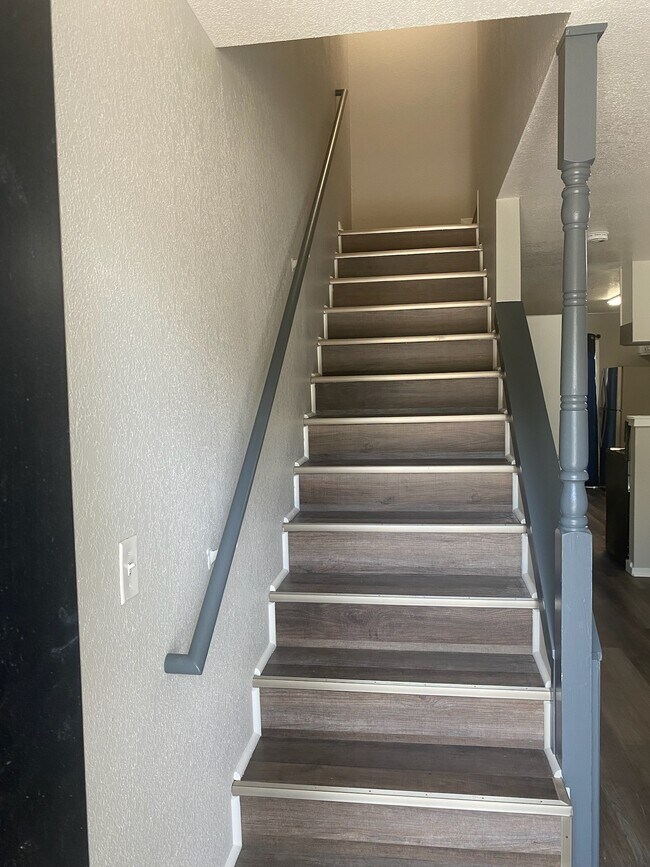 Building Photo - 922 Plumas St