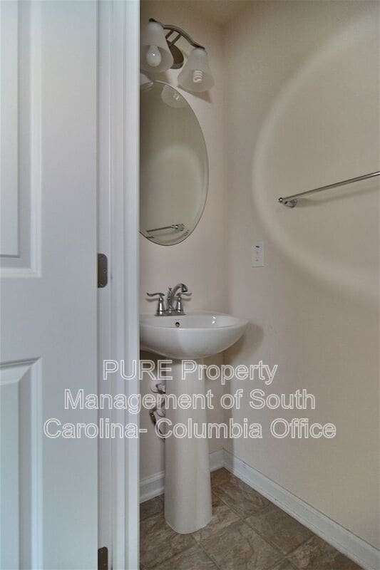 Building Photo - 151 Luna Trail