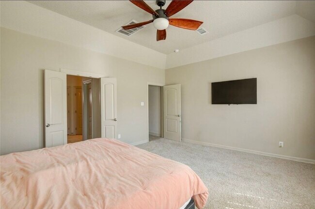 Building Photo - 57 Red Maple Ct