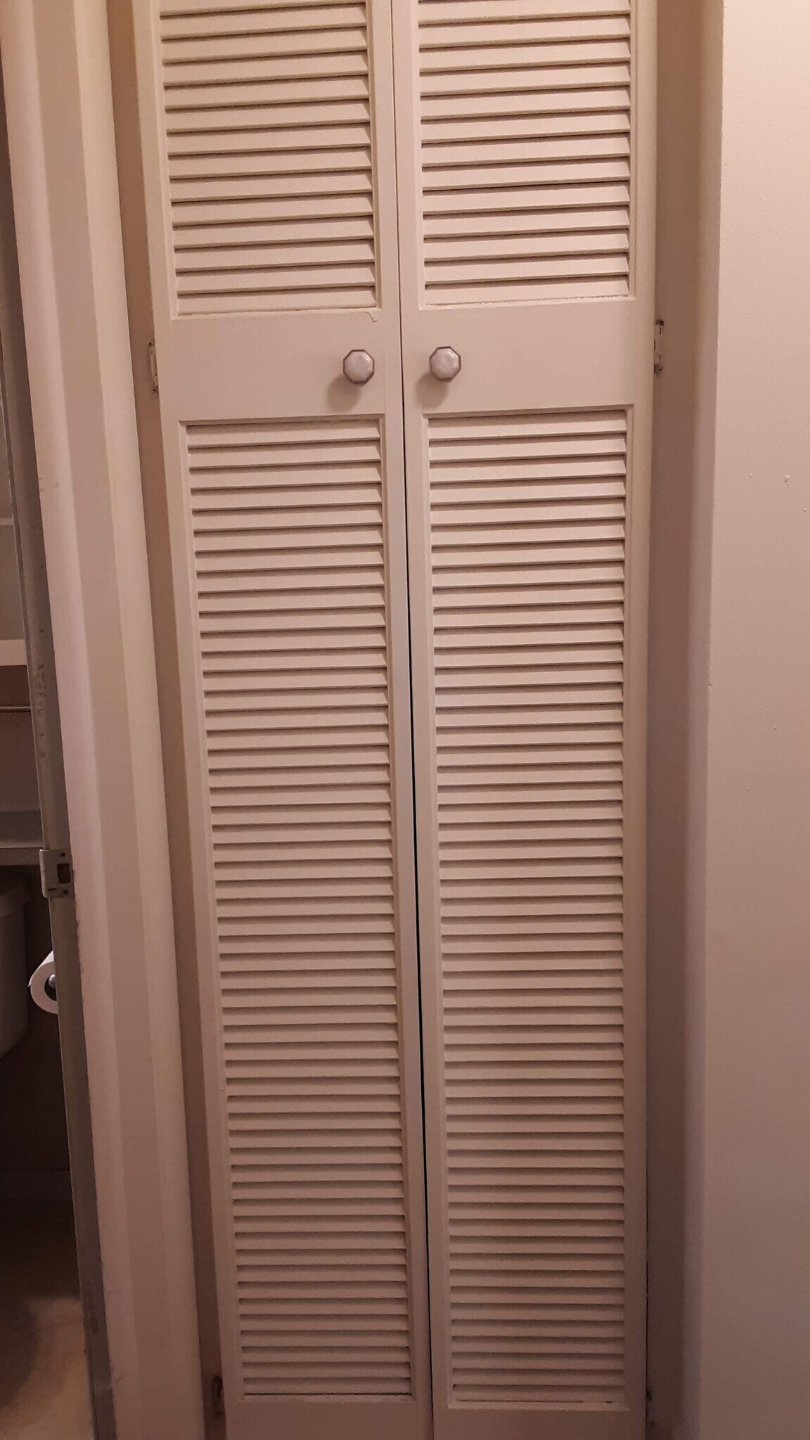 Building Photo - 23 E Euclid Ave