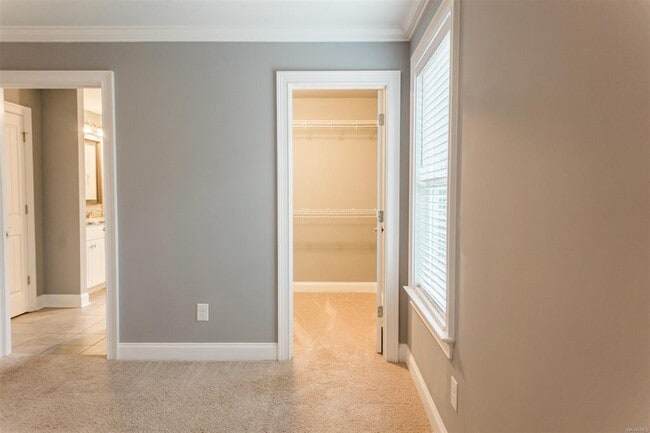 Building Photo - 1133 Benjamin Wy