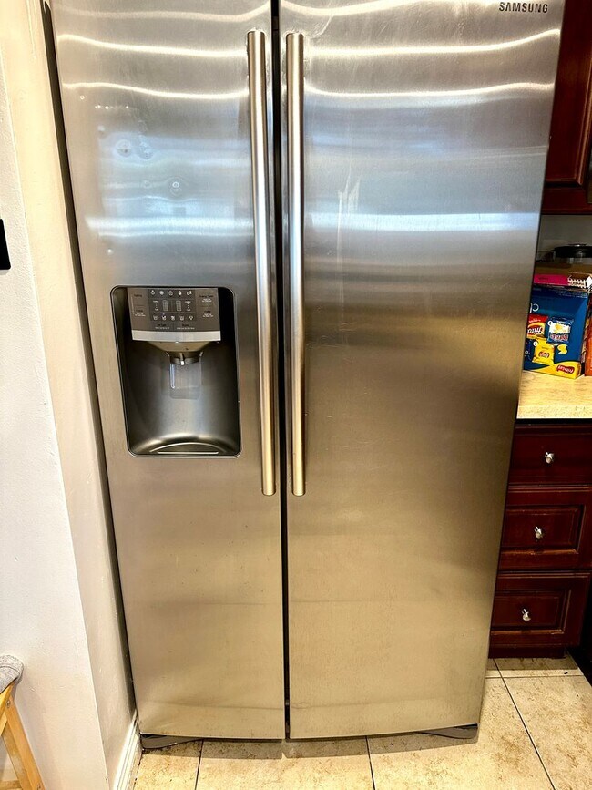 Building Photo - Quiet and Charming West LA Home!