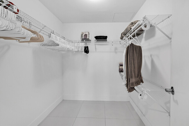 Building Photo - 141 NE 3rd Ave