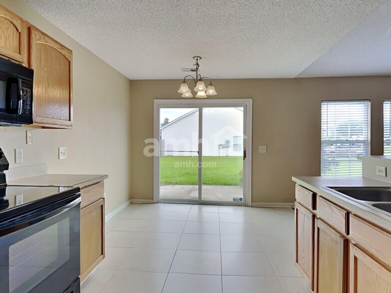 Building Photo - 89 Dovetail Cir