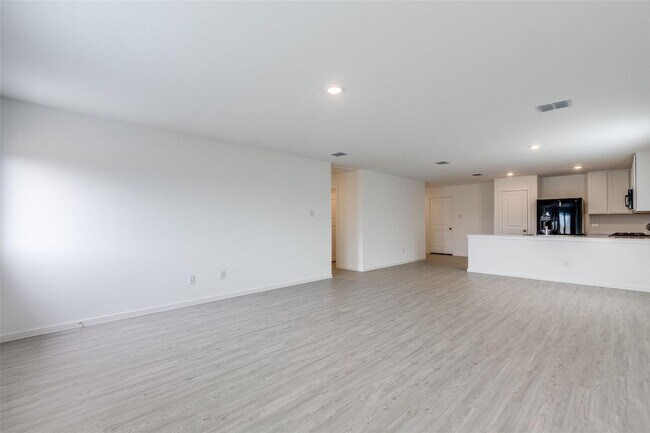 Building Photo - Brand-new home in McKinney’s Preserve at Honey Creek with spacious backyard, stylish interiors, c...