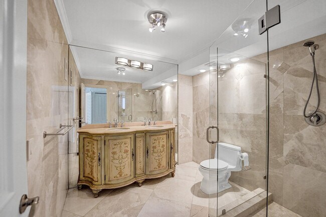 Building Photo - 4280 Galt Ocean Dr