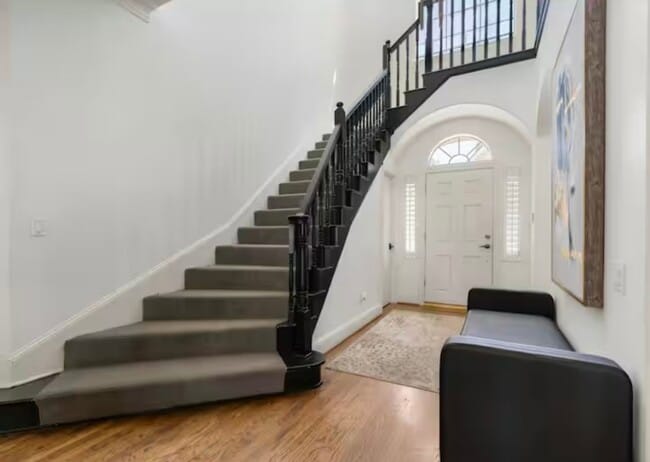 Building Photo - 2133 Bering Dr