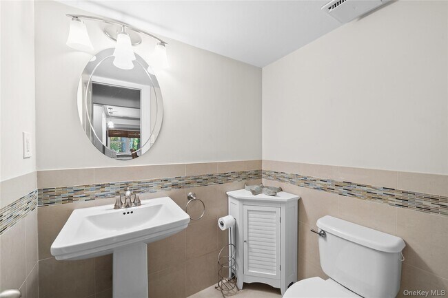 Building Photo - 133 Boathouse Ln