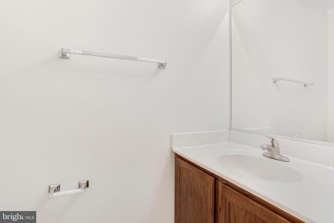 Building Photo - 5686 Chapel Run Ct