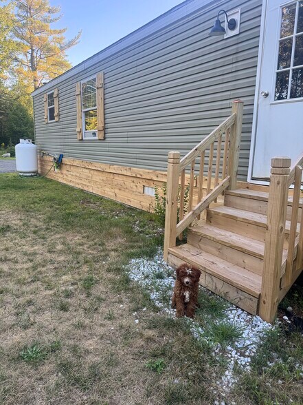 New steps and cedar skirting, vented and insulated - 38 Piper Wood Rd