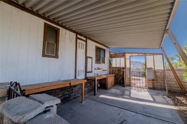 Building Photo - 3599 Ft McHenry Dr