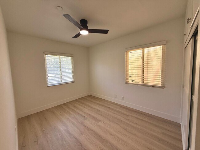 Building Photo - 3714 Fairway Dr