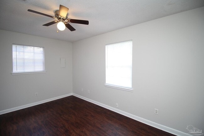 Building Photo - 5078 Barbara Ln