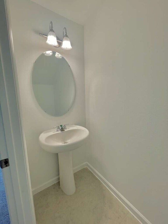 Building Photo - 3057 Temples Xing Blvd