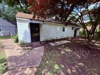 Building Photo - 504 Philwood Cove