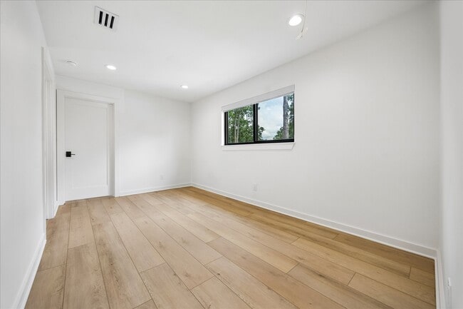 Building Photo - 12510 Mooreknoll Ln