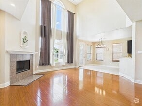 Building Photo - 2504 Alexander Ct