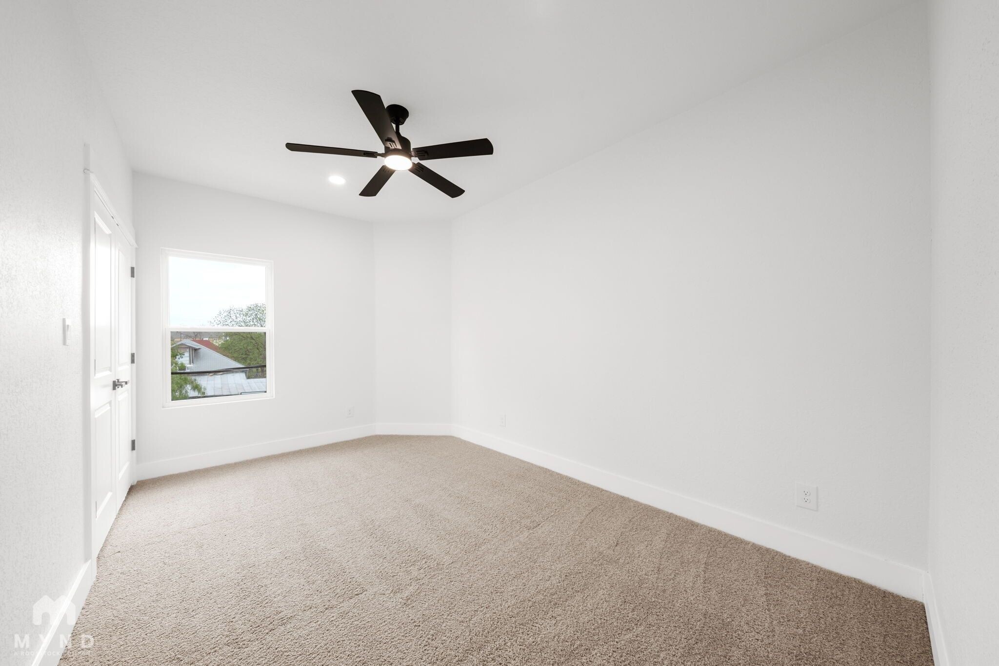 Building Photo - 247 Princeton Ave