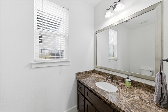 Building Photo - 1425 W 23rd St