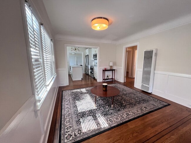 Building Photo - Fully Updated Home in San Leandro Available for Rent!!