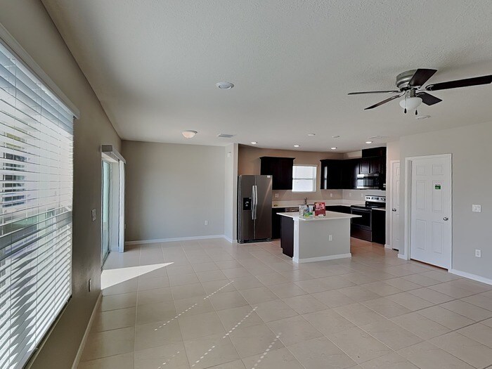 Building Photo - 1660 Aspen Ave