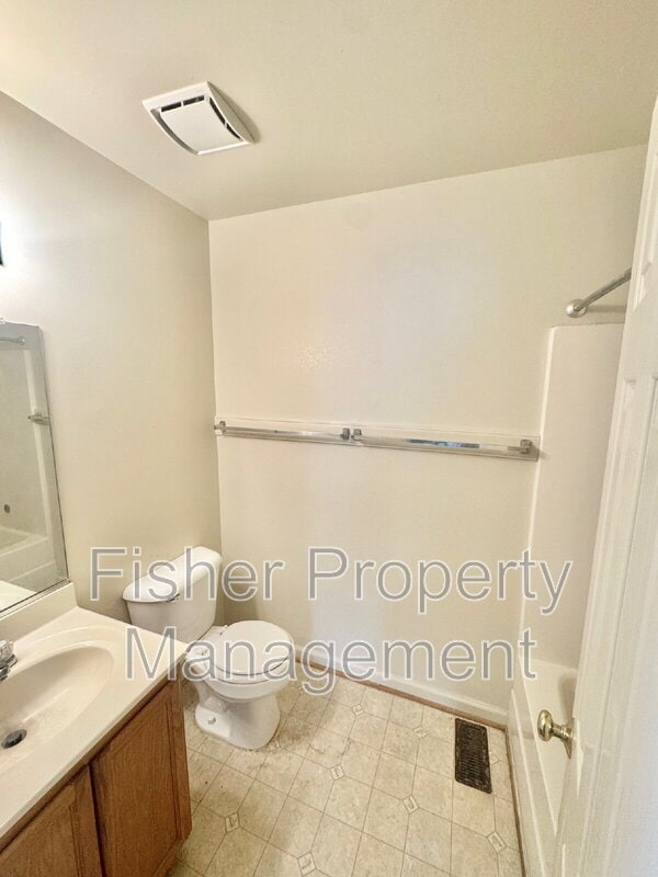 Building Photo - 16736 Amherst Oak Ln