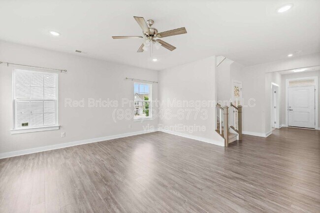 Building Photo - 7067 Waterwheel St SW