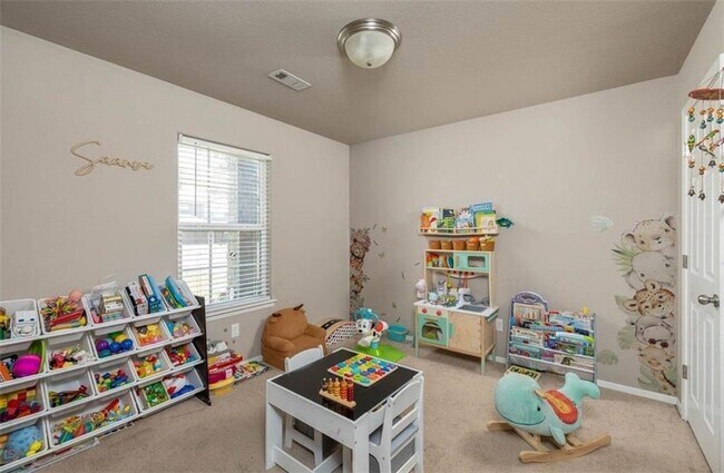 Building Photo - 6108 SW Warrington Rd