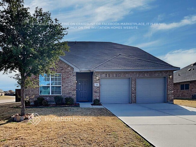 Primary Photo - 224 Stable Dr