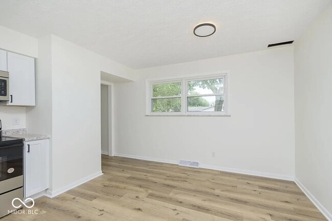 Building Photo - 7737 Southfield Dr