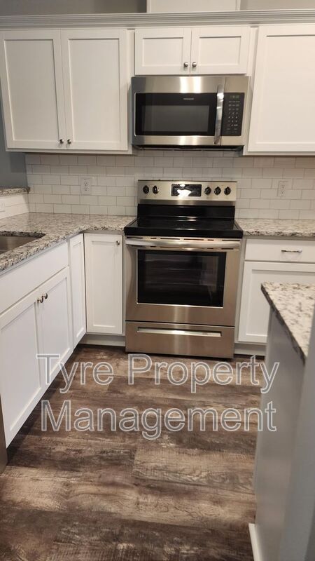 Building Photo - 1815 Fox Den Way