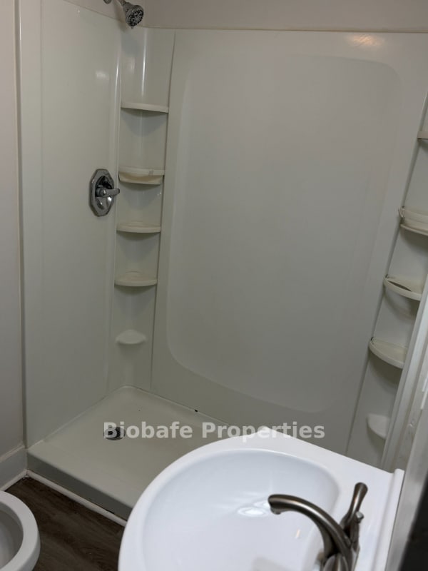 Building Photo - 176 Cloud St