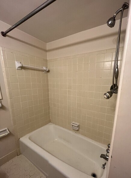Building Photo - 2906 Branchwood Dr